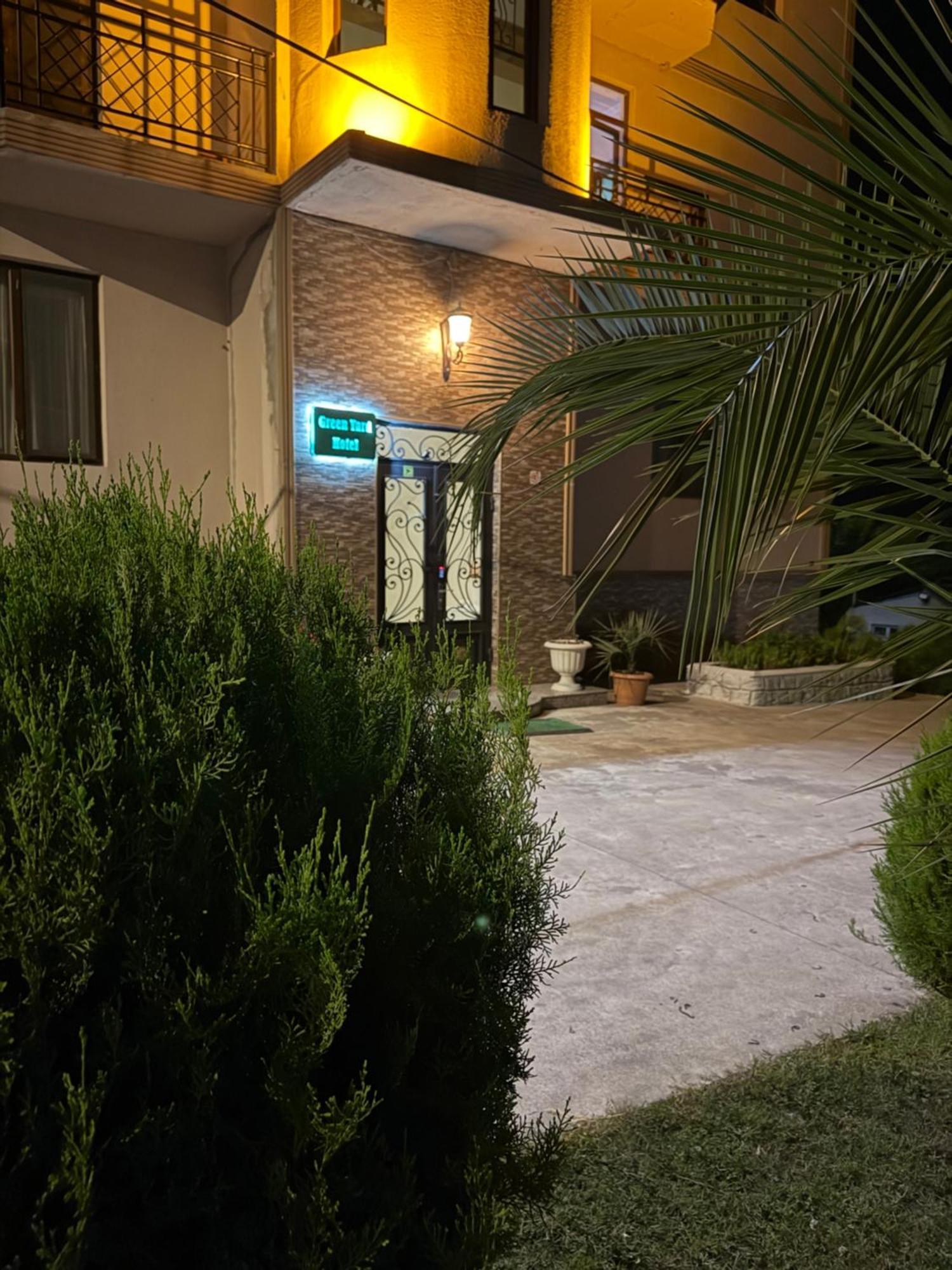 Green Yard Hotel Batumi Exterior foto
